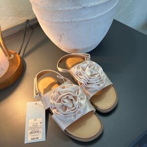 Elegant Cream Sandals with Floral Design
